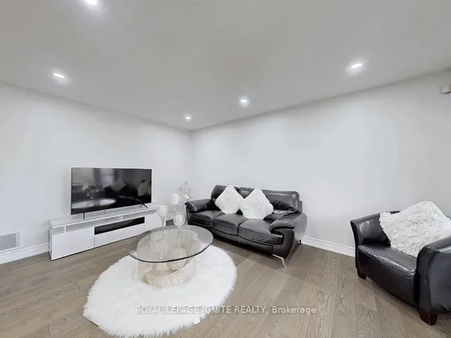 Additional image 5 of 47 Marthclare Ave