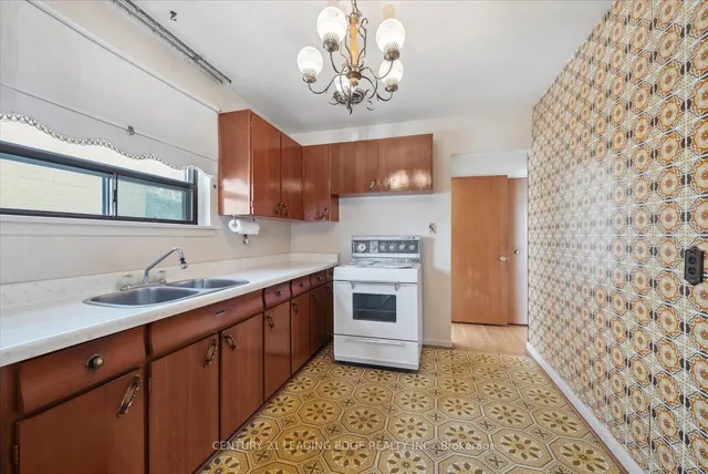 Additional image 11 of 21 Newlin Cres