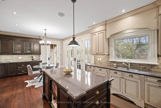 Additional image 17 of 6 Oak Hampton Blvd