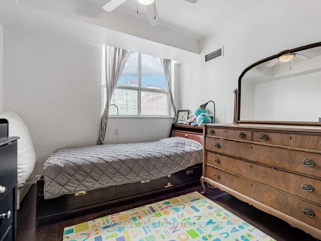 Additional image 16 of 323 Richmond St Unit 908