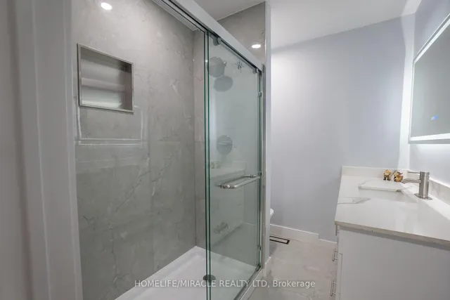 Additional image 19 of 41 Grande Ave