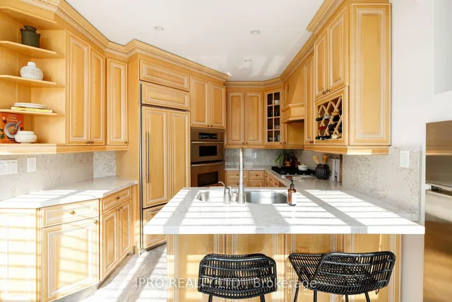 Additional image 25 of 935 Royal York Rd Unit PH 604