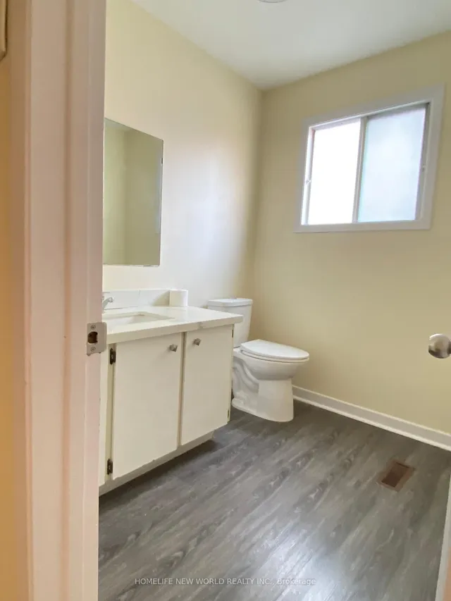 Additional image 13 of 290 Sheppard Ave