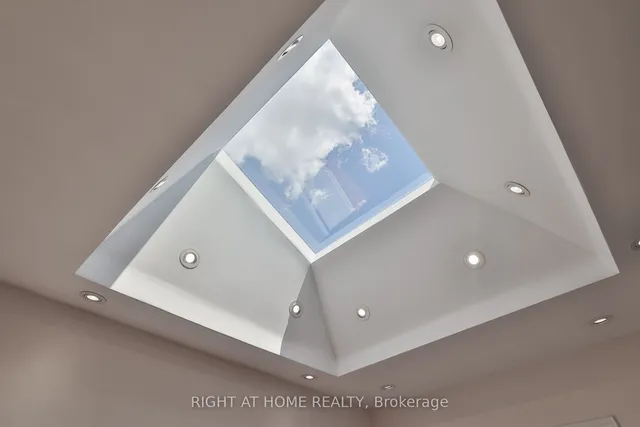 Additional image 20 of 35 Dayton Ave