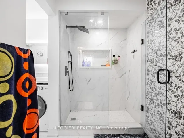 Additional image 26 of 6849 Darcel Ave