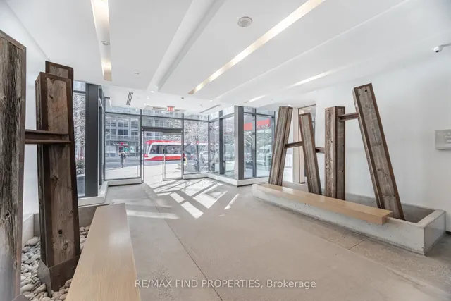 Additional image 33 of 1030 King St Unit Lph14