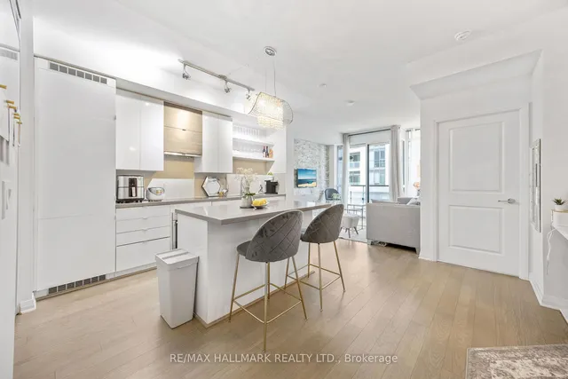 Additional image 6 of 60 Annie Craig Dr Unit 303