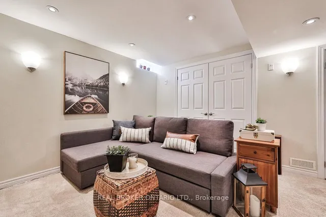 Additional image 26 of 36 Sloan Dr