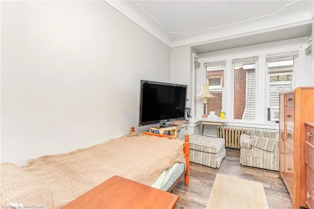 Additional image 10 of 74 Kenilworth Ave