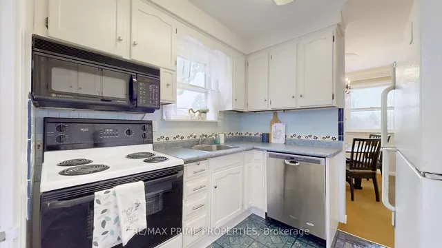 Additional image 3 of 75 Moncrieff Dr