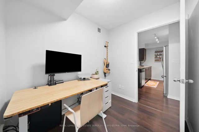 Additional image 17 of 35 Bastion St Unit 825