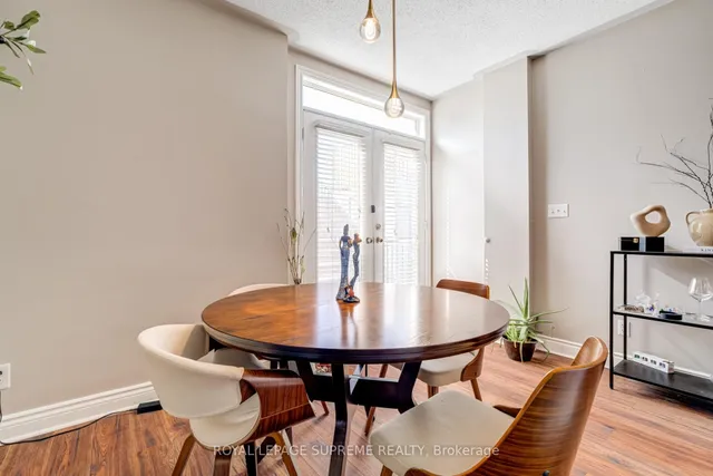 Additional image 23 of 184 Wiltshire Ave