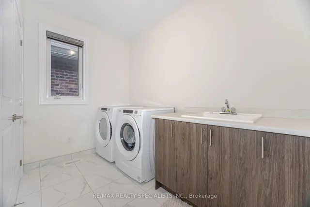 Additional image 33 of 4 Rainbrook Clse