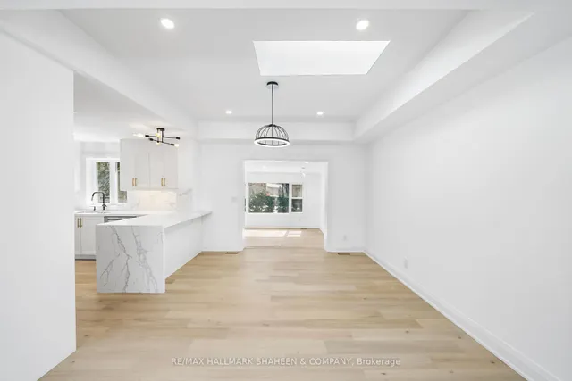 Additional image 14 of 27 Christine Cres