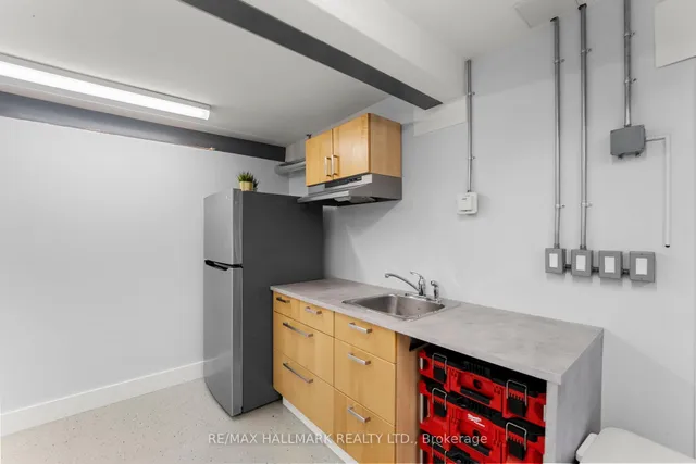 Additional image 43 of 272&276 King Edward Ave