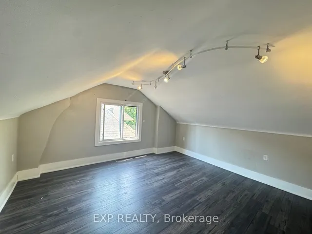 Additional image 33 of 56 Erie Ave