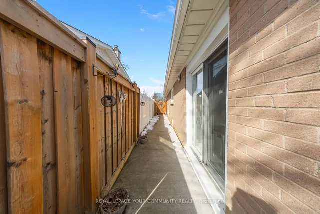 Additional image 46 of 37 Burgby Ave