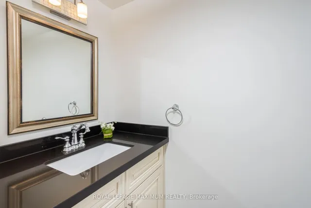 Additional image 28 of 55 Ashmount Cres