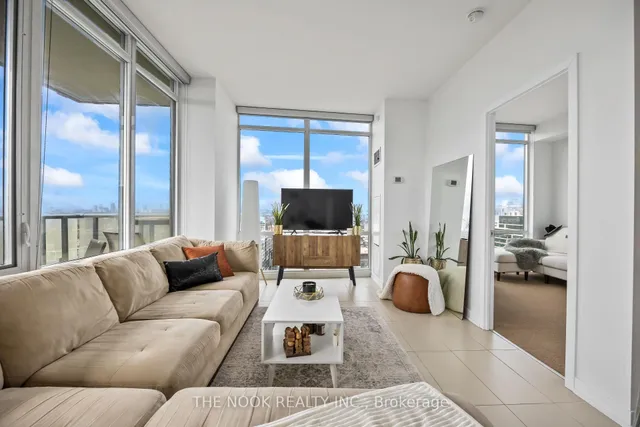 Additional image 10 of 170 Fort York Blvd Unit 2602