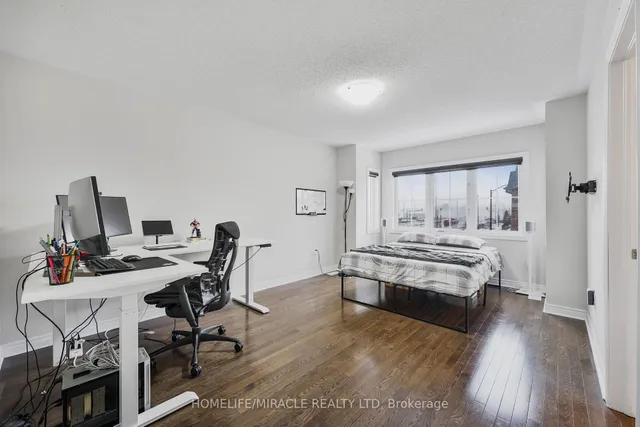 Additional image 27 of 34 Bernadino St