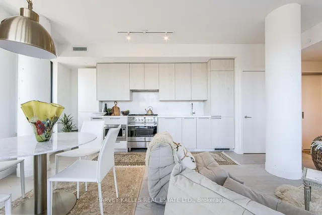 Additional image 7 of 160 Kingsway Cres Unit 413