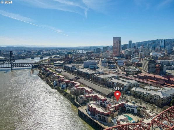 1010 NW Naito Pkwy APT M10, Portland, OR 97209