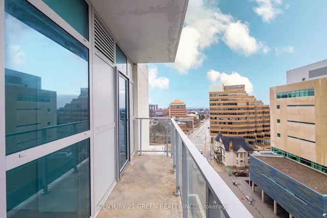 Additional image 35 of 60 Frederick St Unit 1002