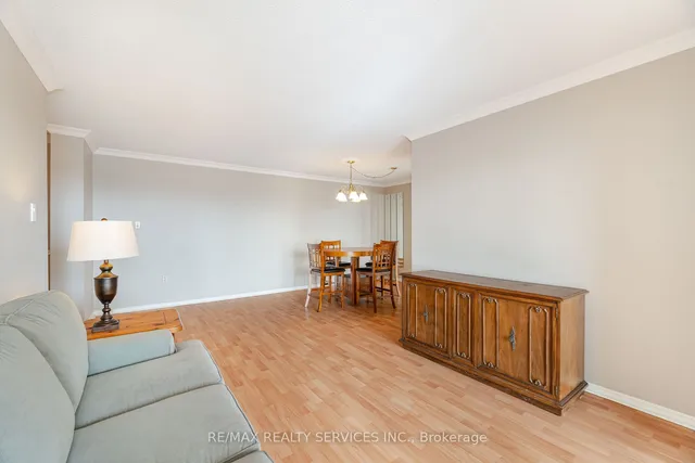 Additional image 11 of 20 Cherrytree Dr Unit 411