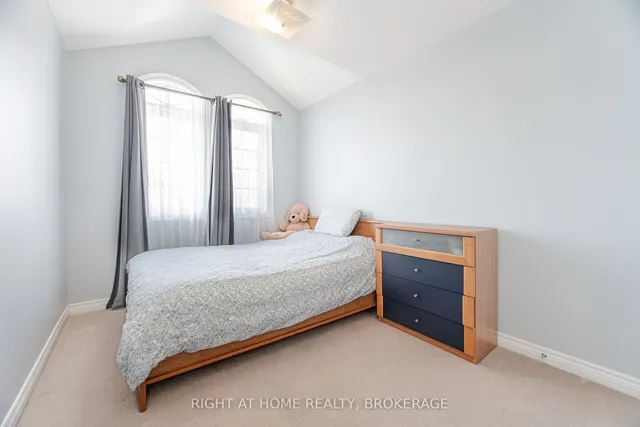 Additional image 27 of 11 Pomell Tr