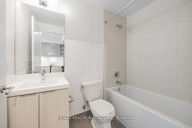 Additional image 18 of 25 Holly St Unit 710