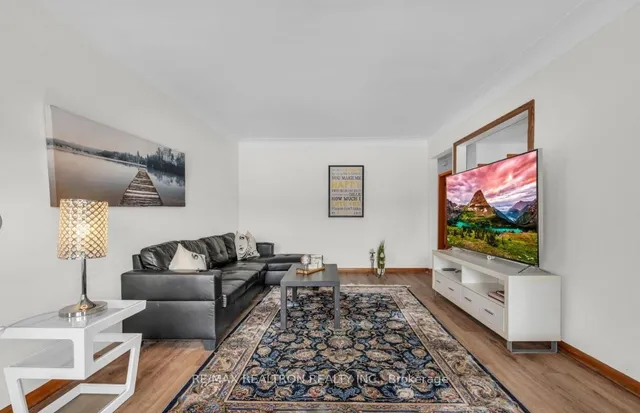 Additional image 11 of 51 Robroy Ave