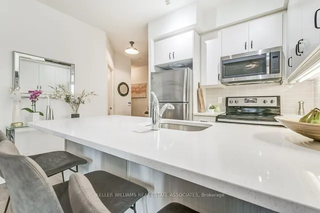 Additional image 12 of 15 Zorra St Unit 209