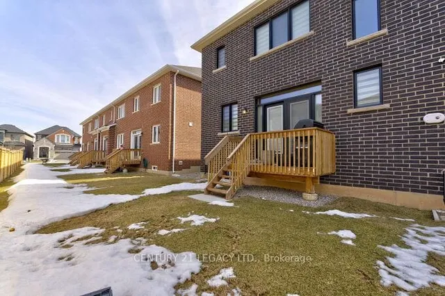 Additional image 44 of 1742 Thames Circ