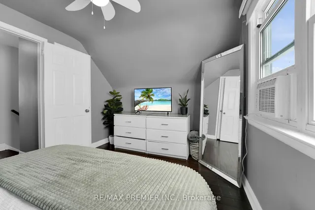 Additional image 22 of 12 BURNS Pl