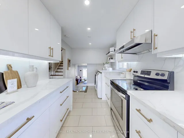 Additional image 14 of 52 Revlis Cres