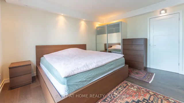 Additional image 36 of 77 Harbour Sq Unit 2412