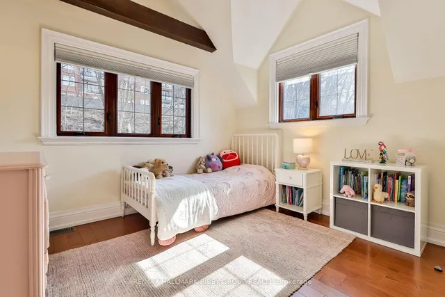 Additional image 30 of 11 Humbercrest Blvd