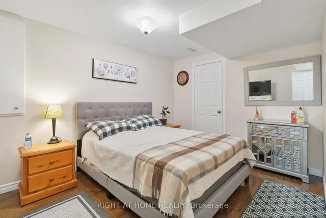 Additional image 25 of 943 McDuffe Cres