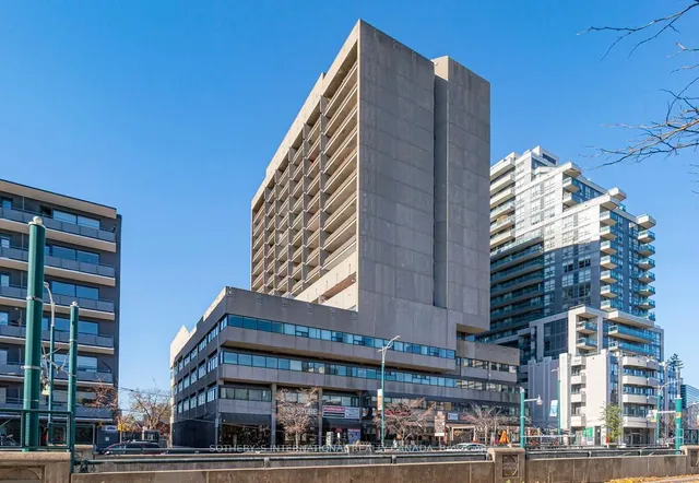 720 Spadina Ave Unit 1004