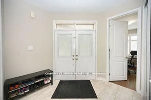 Additional image 37 of 31 Mincing Tr