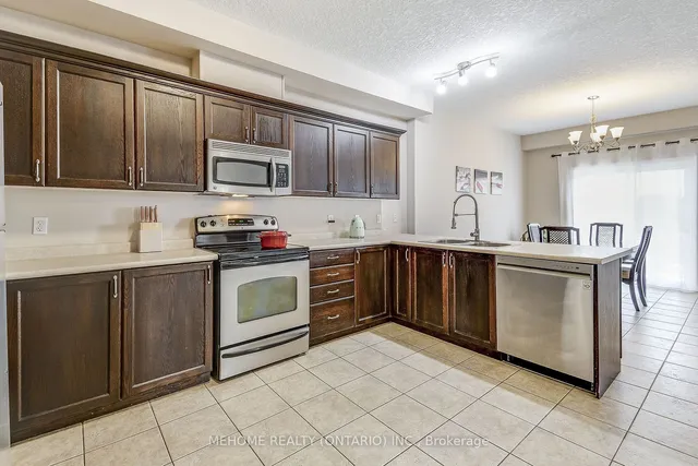 Additional image 18 of 63 Huck Cres