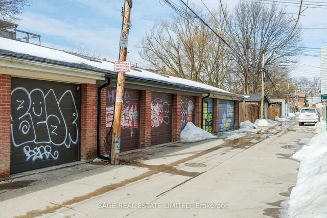 Additional image 50 of 21 Macdonell Ave