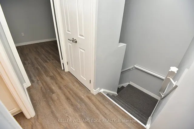 Additional image 23 of 16 Simcoe St