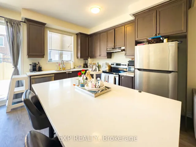 Additional image 38 of 888 Sumac Cres