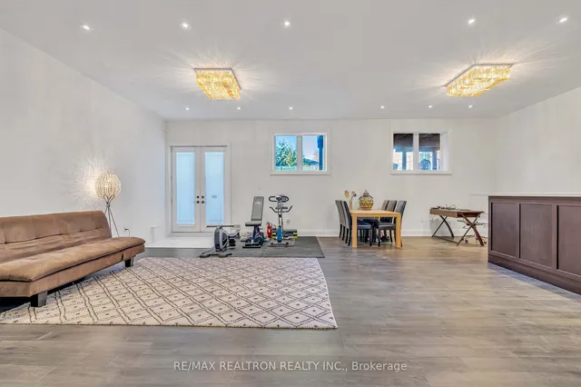 Additional image 39 of 354 Ranee Ave