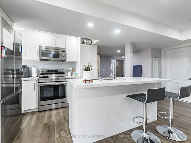 Additional image 26 of 26 Lloyd Cres