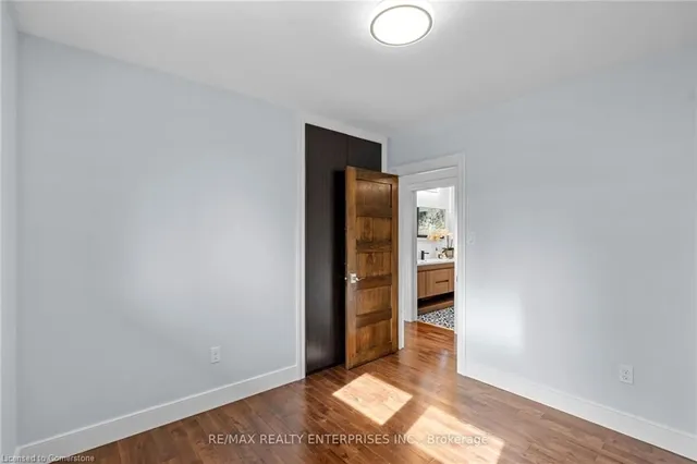 Additional image 20 of 75 Robinhood Dr