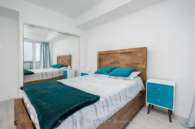 Additional image 21 of 30 Inn On The Park Dr Unit 3101