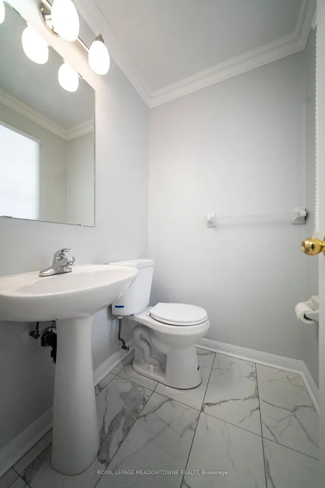 Additional image 31 of 433 Baverstock Cres