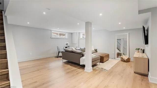 Additional image 24 of 4 Holt Ave